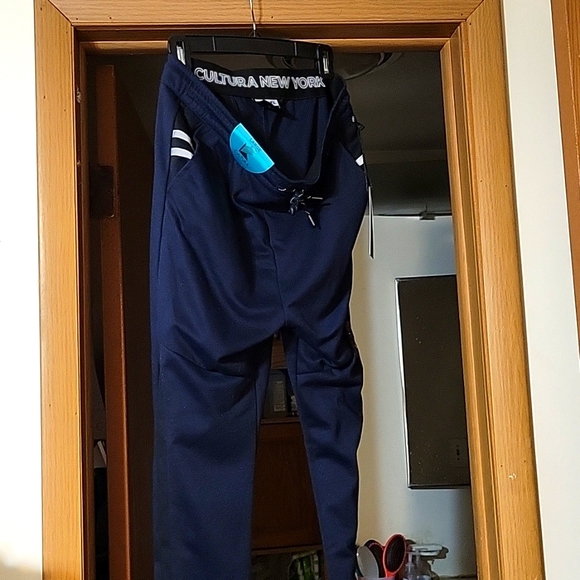 NWT Cultura Navy w/black stripe Sweatpants size Large - Picture 1 of 2